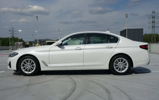 BMW Seria 5 cena 157500 przebieg: 94000, rok produkcji 2021 z Katowice małe 704